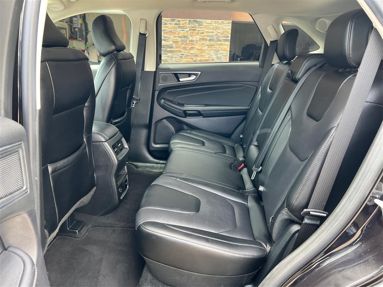Ford Edge Titanium AWD 2022
