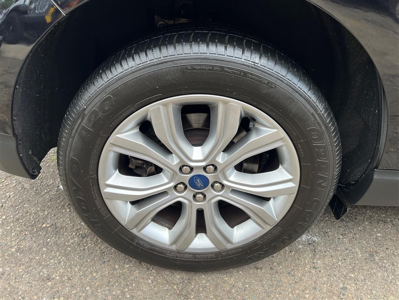 Ford Edge Titanium AWD 2022