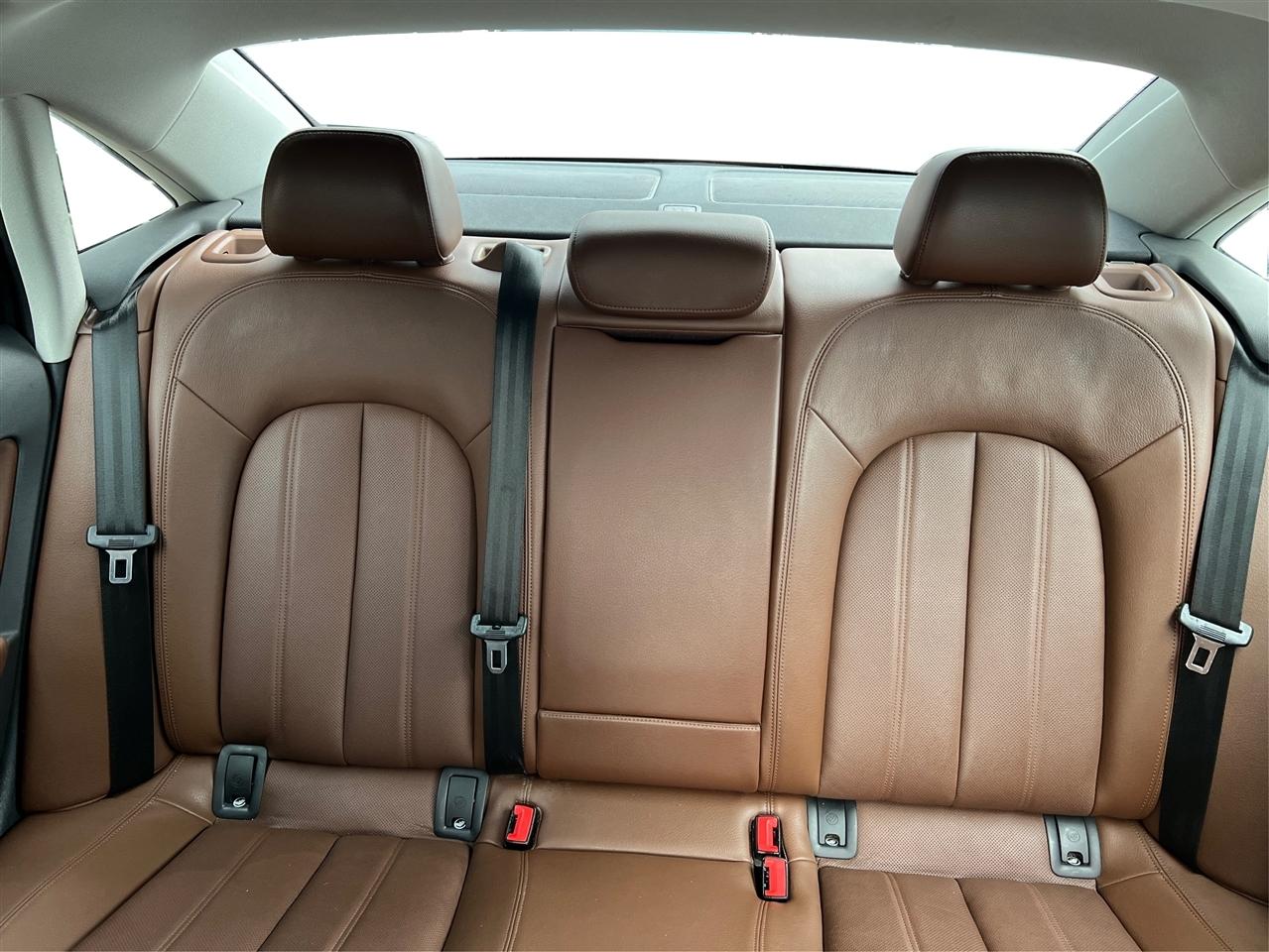 Audi A6 4dr Sdn quattro 3.0T Prestige 2013