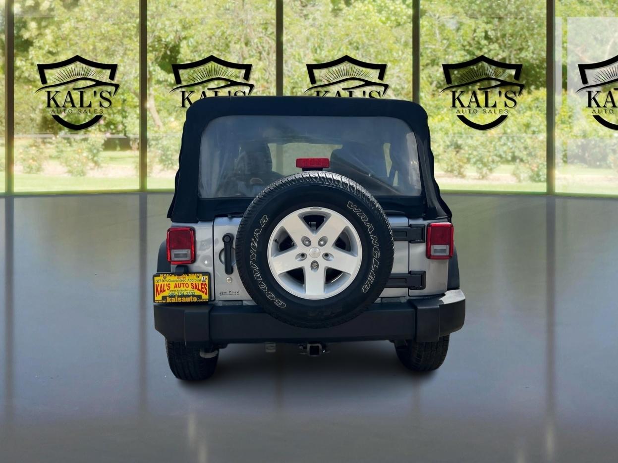 Jeep Wrangler Unlimited 4WD 4dr Sport 2014