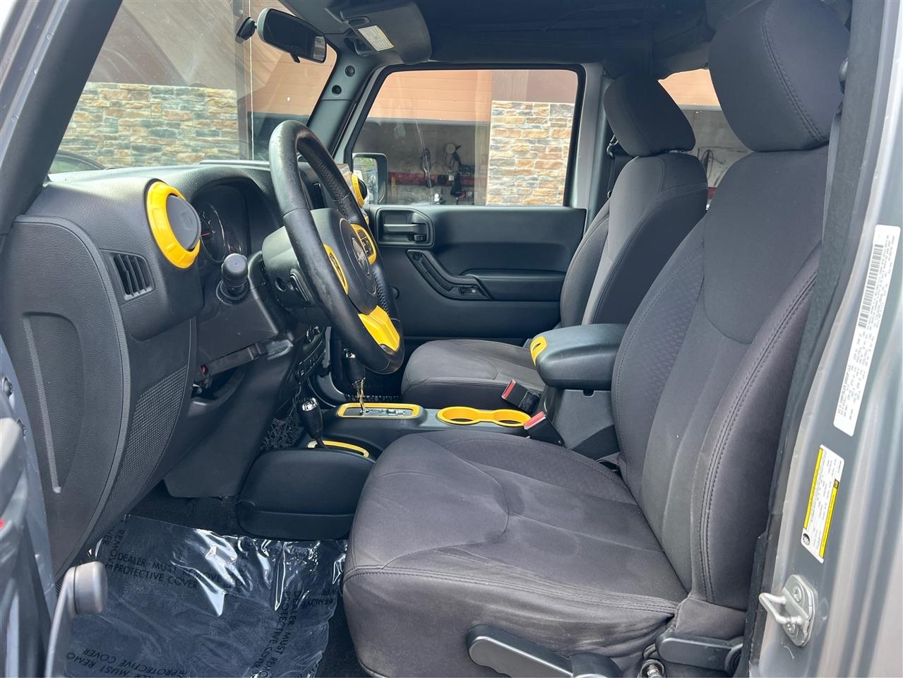 Jeep Wrangler Unlimited 4WD 4dr Sport 2014