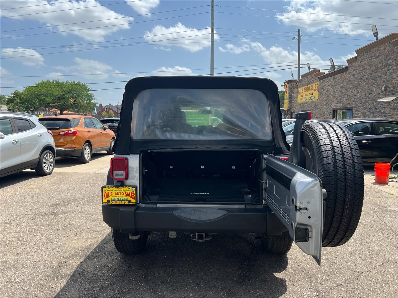 Jeep Wrangler Unlimited 4WD 4dr Sport 2014
