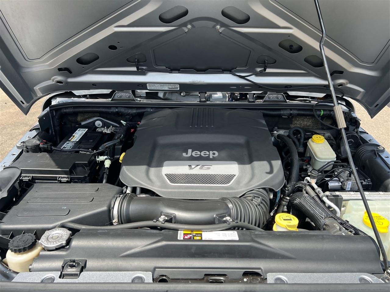 Jeep Wrangler Unlimited 4WD 4dr Sport 2014