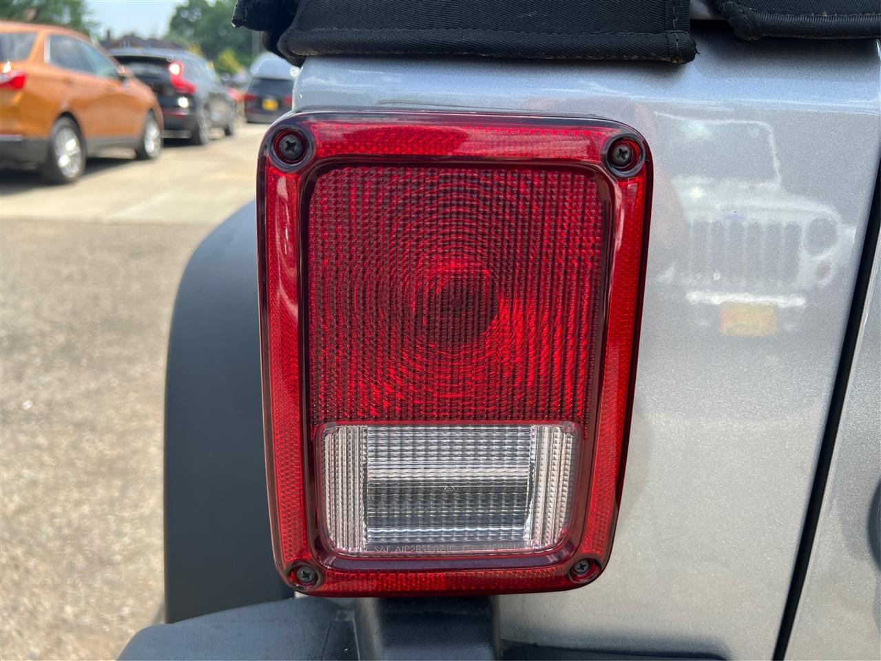 Jeep Wrangler Unlimited 4WD 4dr Sport 2014