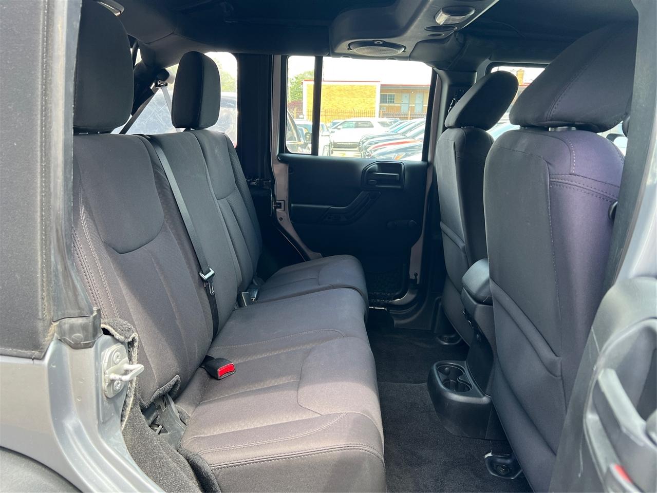 Jeep Wrangler Unlimited 4WD 4dr Sport 2014