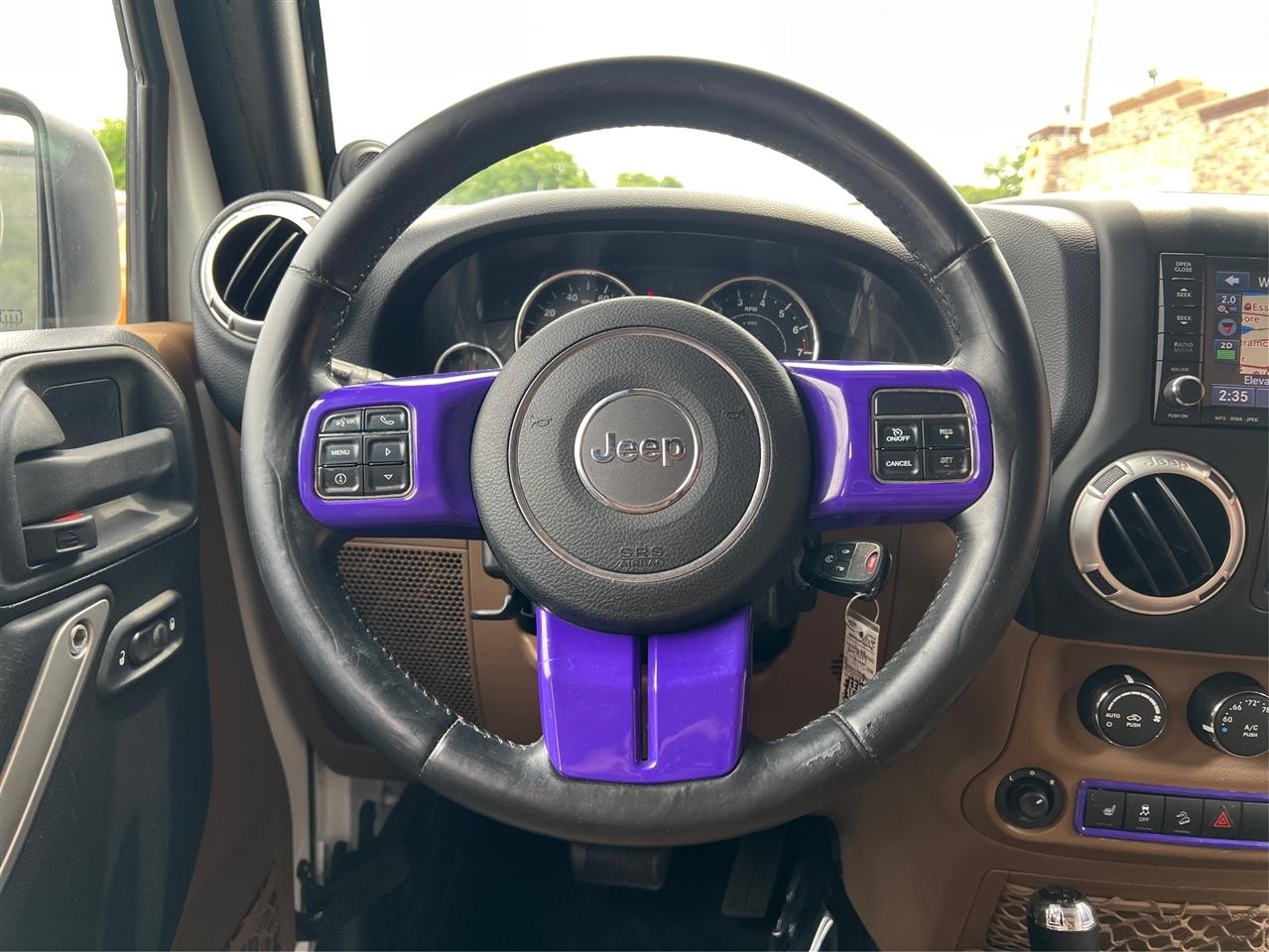 Jeep Wrangler Unlimited 4WD 4dr Sahara 2012