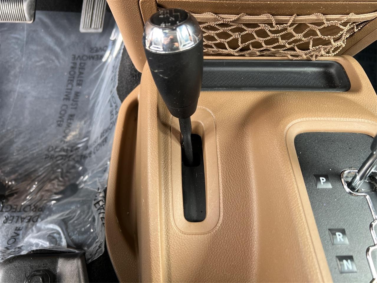 Jeep Wrangler Unlimited 4WD 4dr Sahara 2012