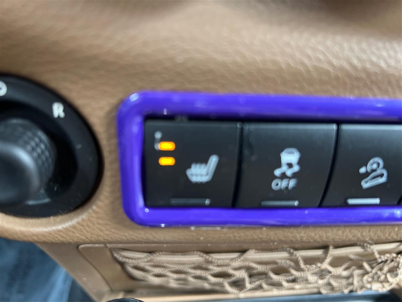 Jeep Wrangler Unlimited 4WD 4dr Sahara 2012