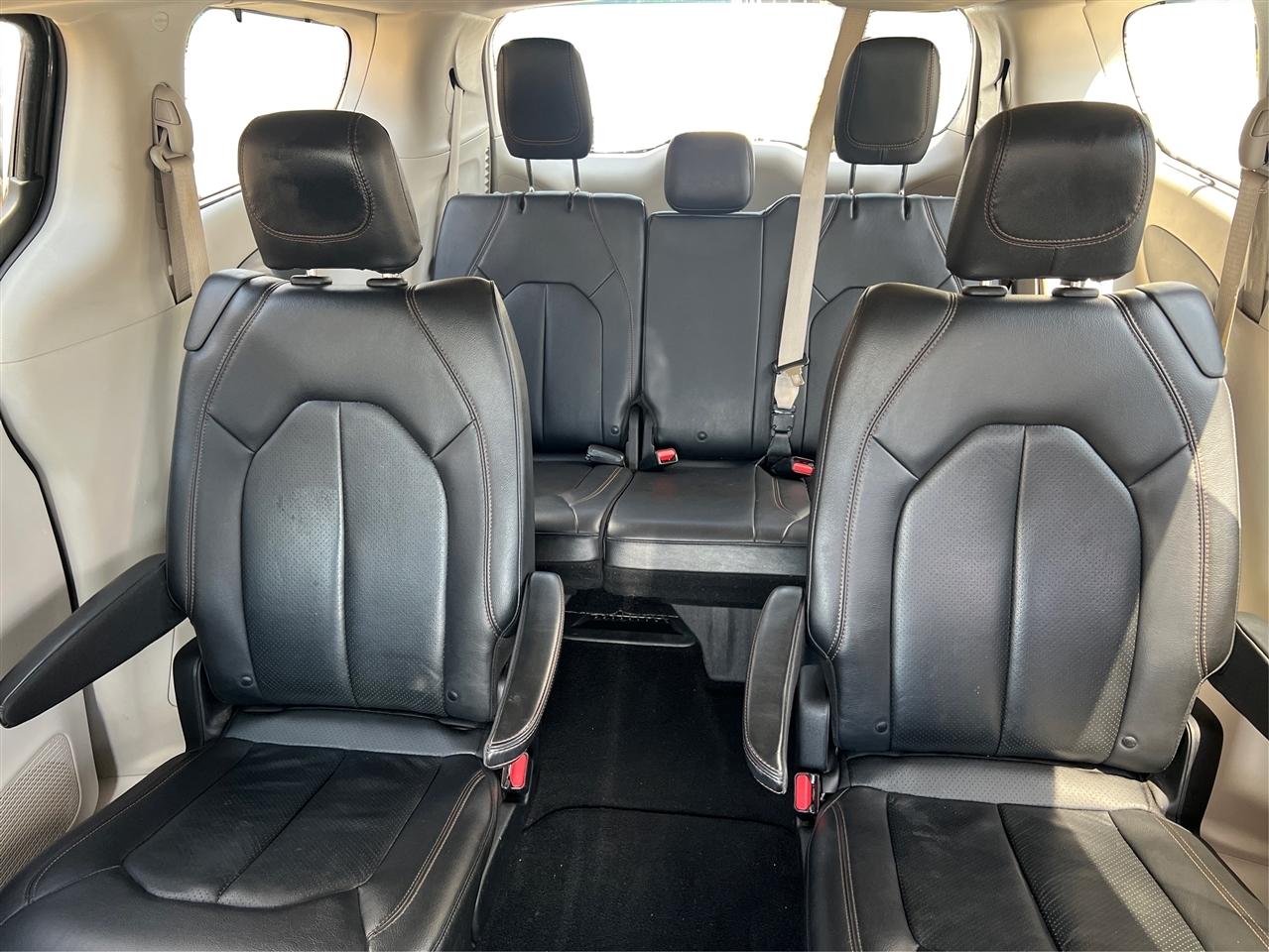 Chrysler Pacifica Touring L FWD 2019