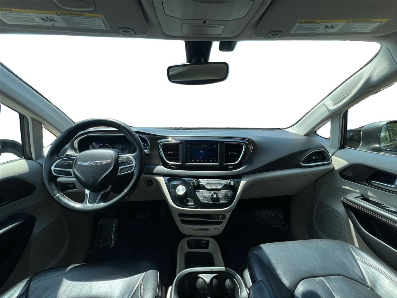 Chrysler Pacifica Touring L FWD 2019