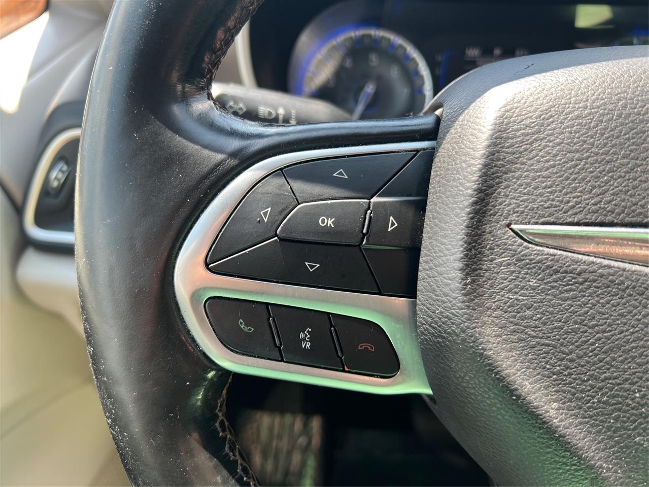Chrysler Pacifica Touring L FWD 2019