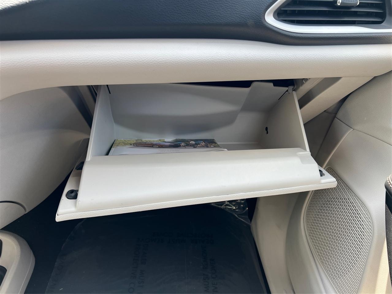 Chrysler Pacifica Touring L FWD 2019