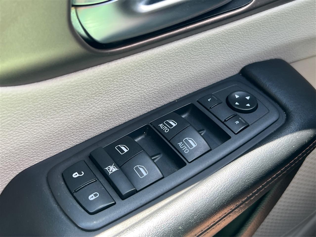 Chrysler Pacifica Touring L FWD 2019