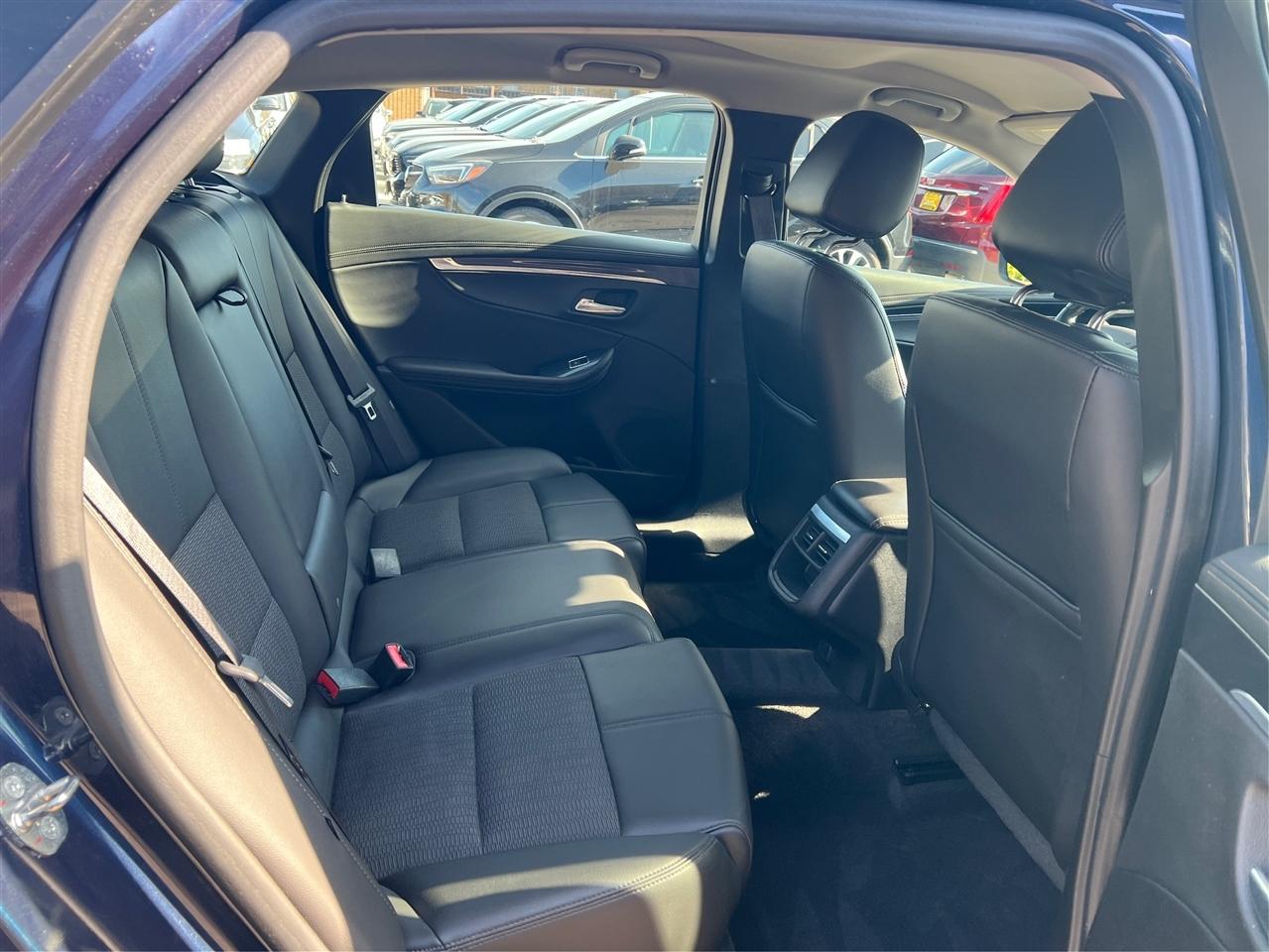 Chevrolet Impala 4dr Sdn LT w/1LT 2016