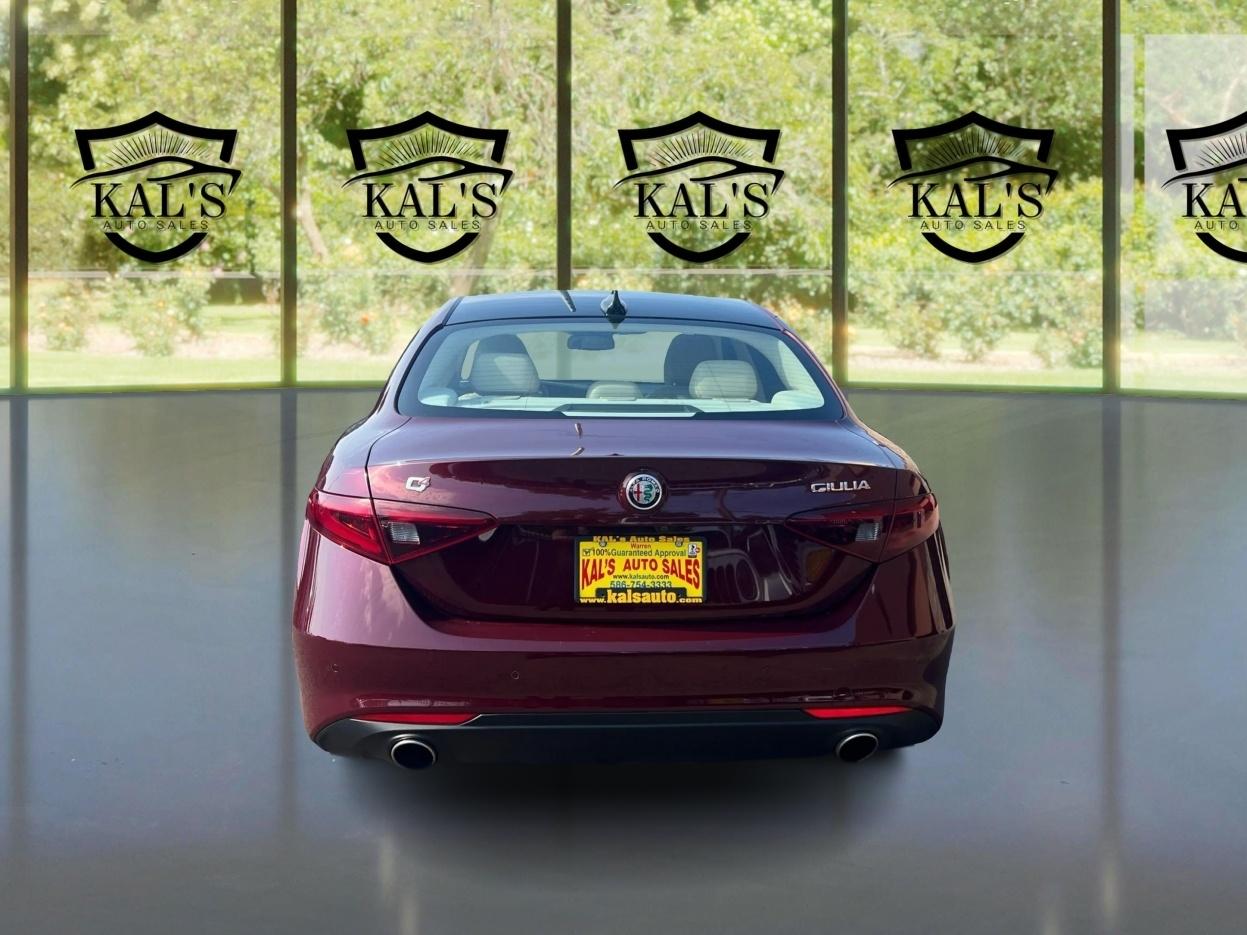 Alfa Romeo Giulia Ti Lusso AWD 2019