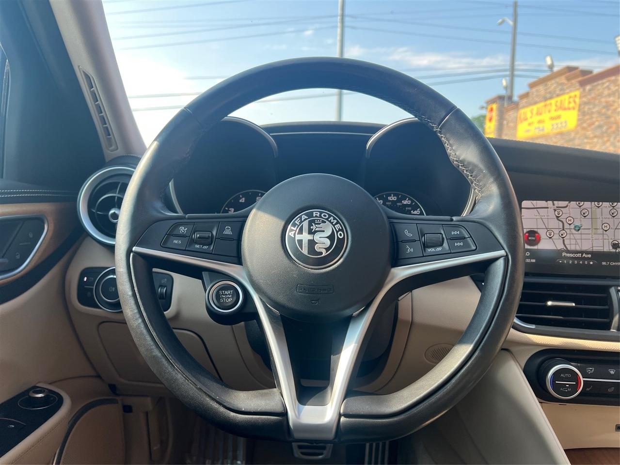Alfa Romeo Giulia Ti Lusso AWD 2019