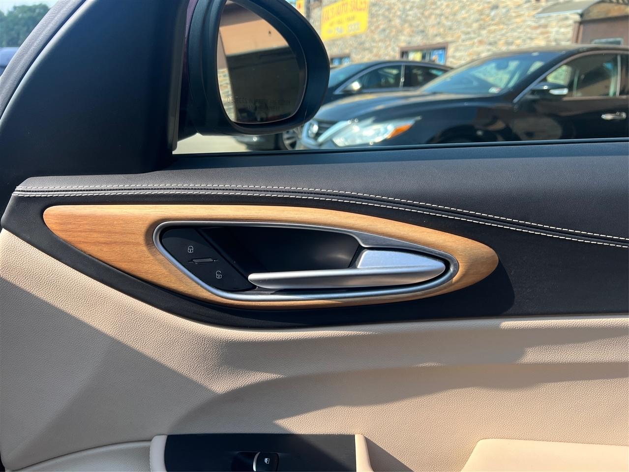Alfa Romeo Giulia Ti Lusso AWD 2019