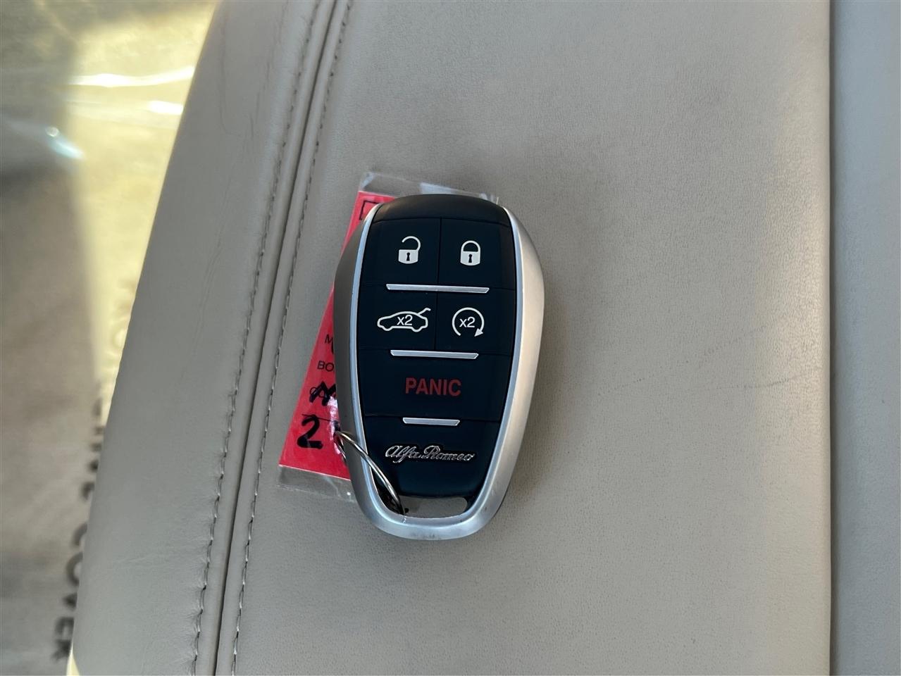 Alfa Romeo Giulia Ti Lusso AWD 2019