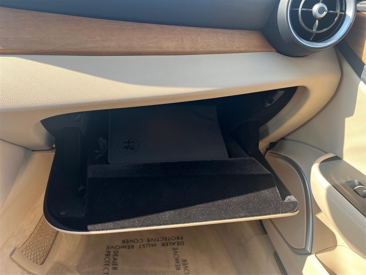 Alfa Romeo Giulia Ti Lusso AWD 2019