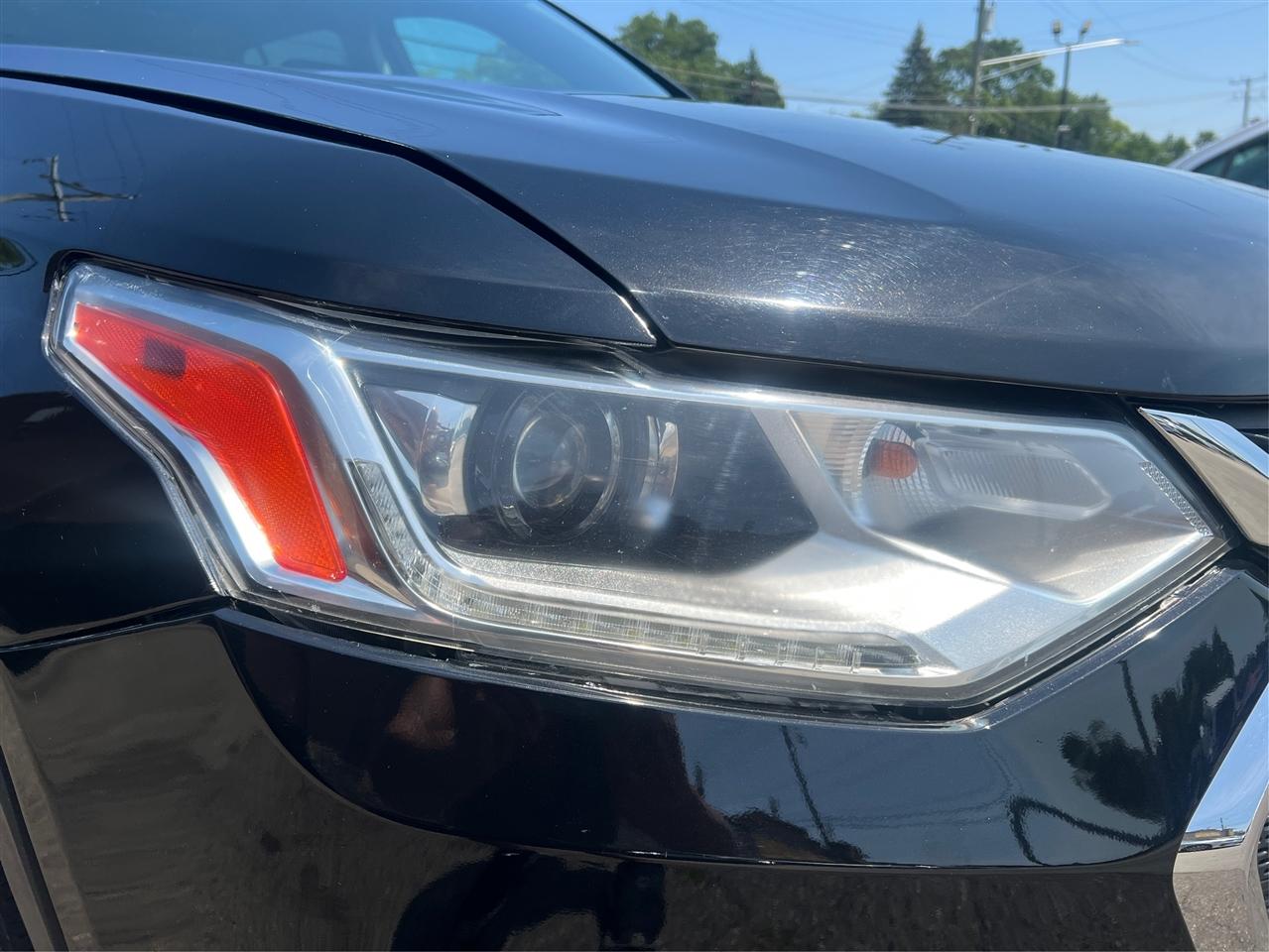 Chevrolet Traverse AWD 4dr LS w/1LS 2019