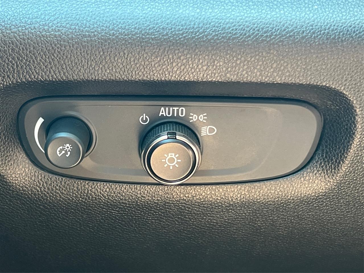 Chevrolet Traverse AWD 4dr LS w/1LS 2019