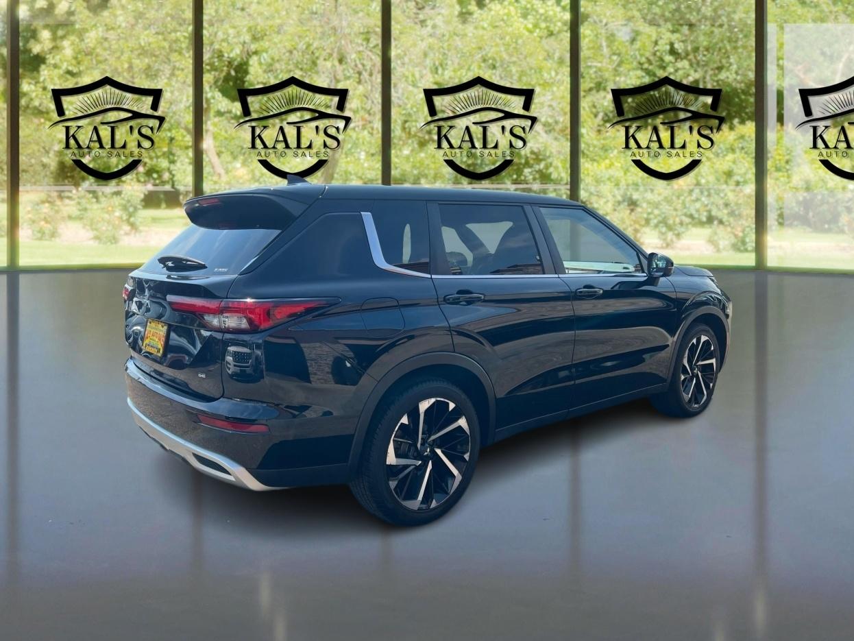 Mitsubishi Outlander SE Launch Edition S-AWC 2022
