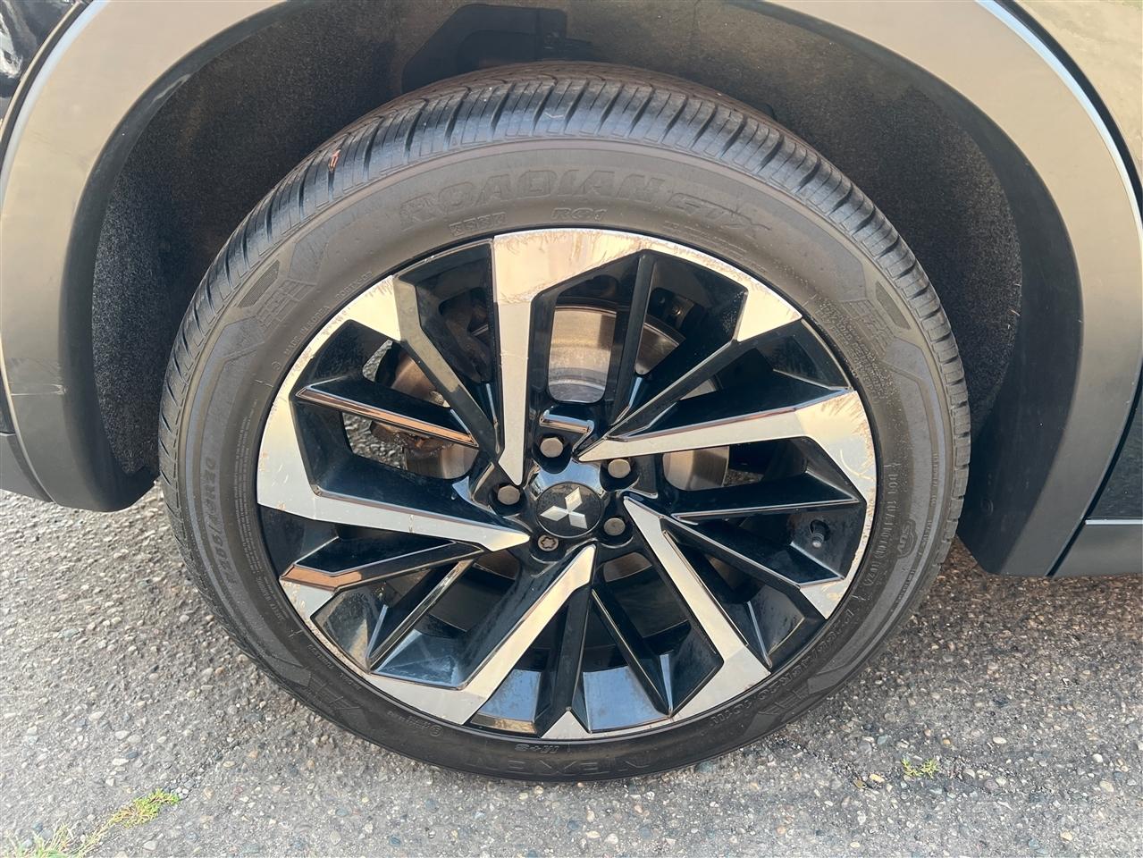 Mitsubishi Outlander SE Launch Edition S-AWC 2022