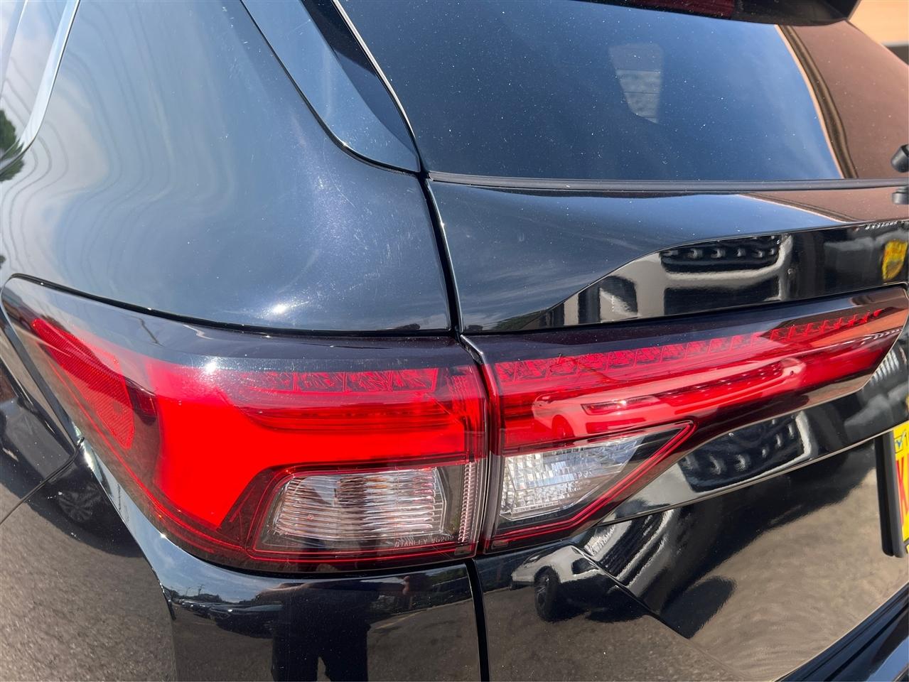 Mitsubishi Outlander SE Launch Edition S-AWC 2022
