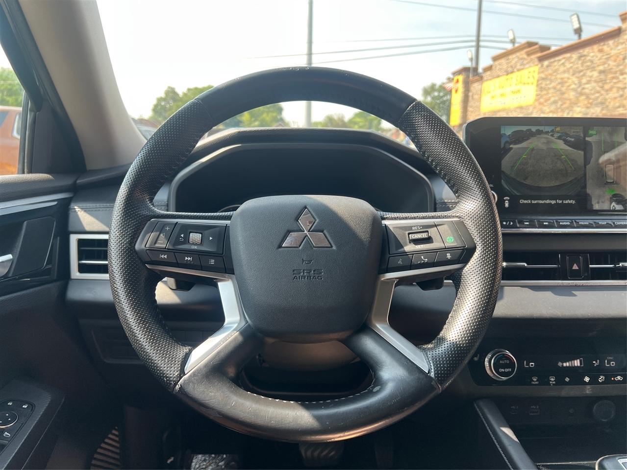 Mitsubishi Outlander SE Launch Edition S-AWC 2022