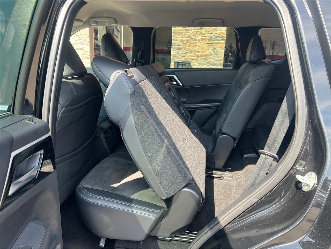 Mitsubishi Outlander SE Launch Edition S-AWC 2022