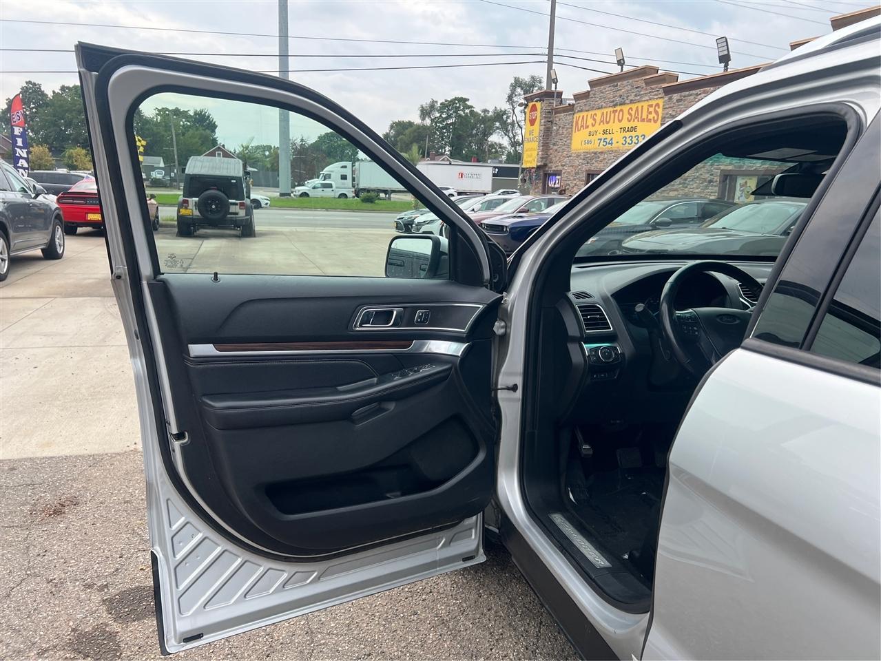 Ford Explorer Limited 4WD 2018