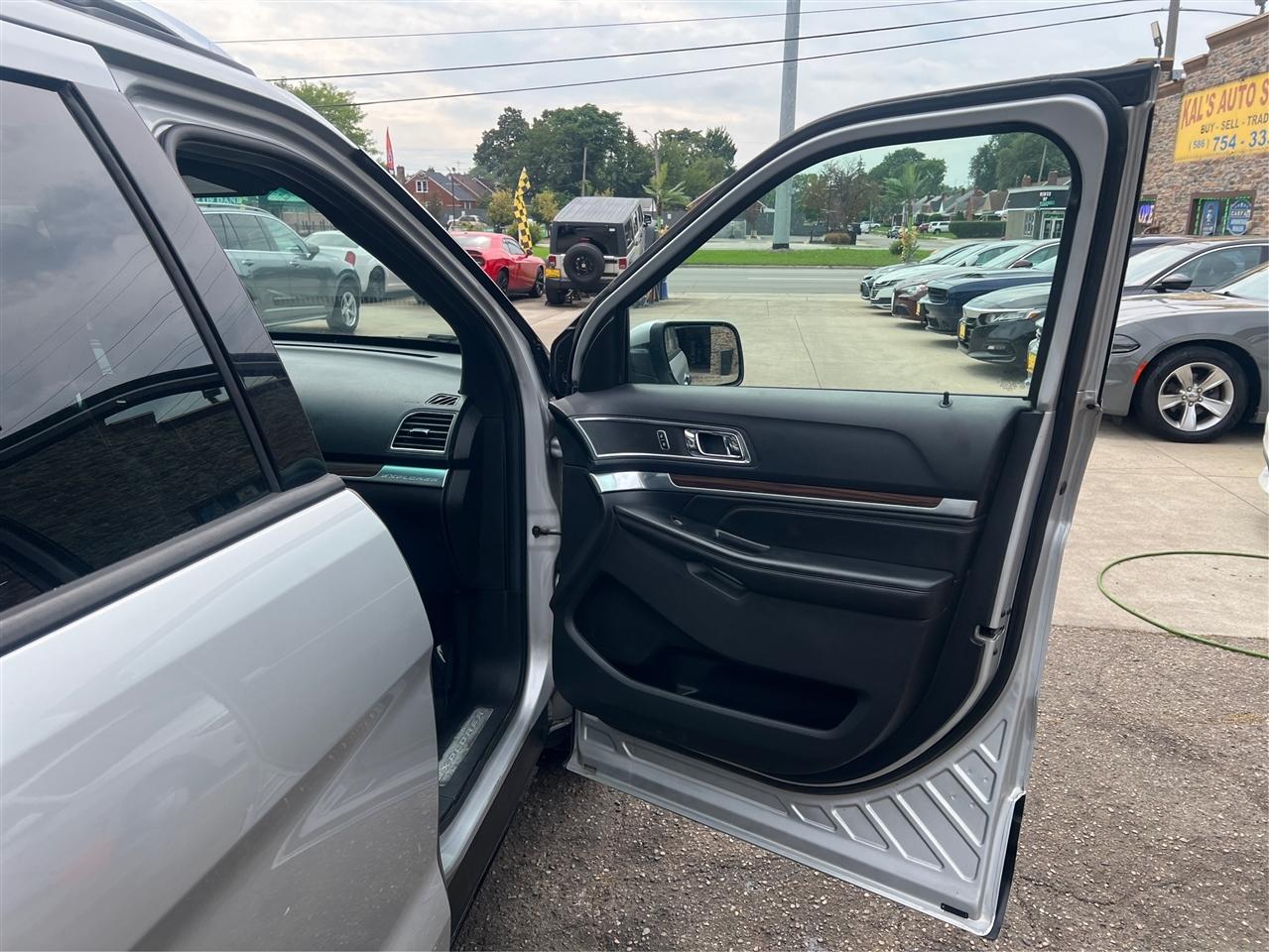Ford Explorer Limited 4WD 2018