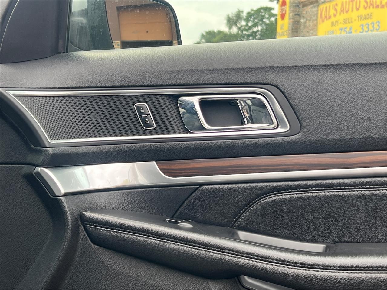 Ford Explorer Limited 4WD 2018