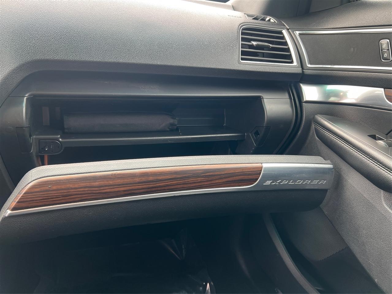 Ford Explorer Limited 4WD 2018