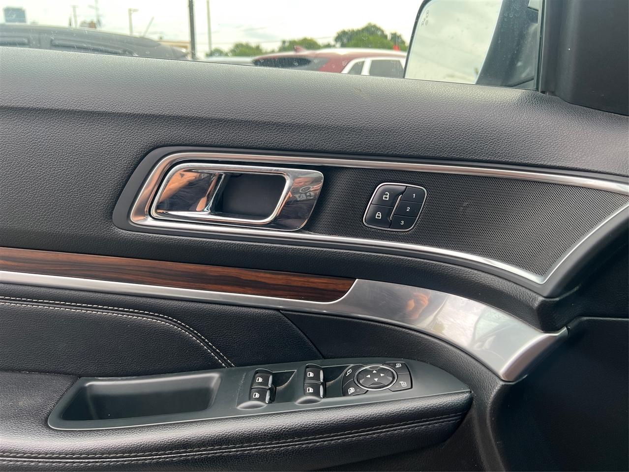 Ford Explorer Limited 4WD 2018