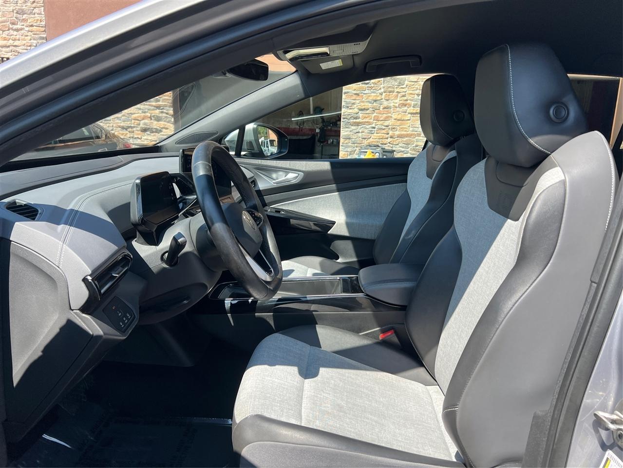 Volkswagen ID.4 Pro AWD w/SK On Battery 2023