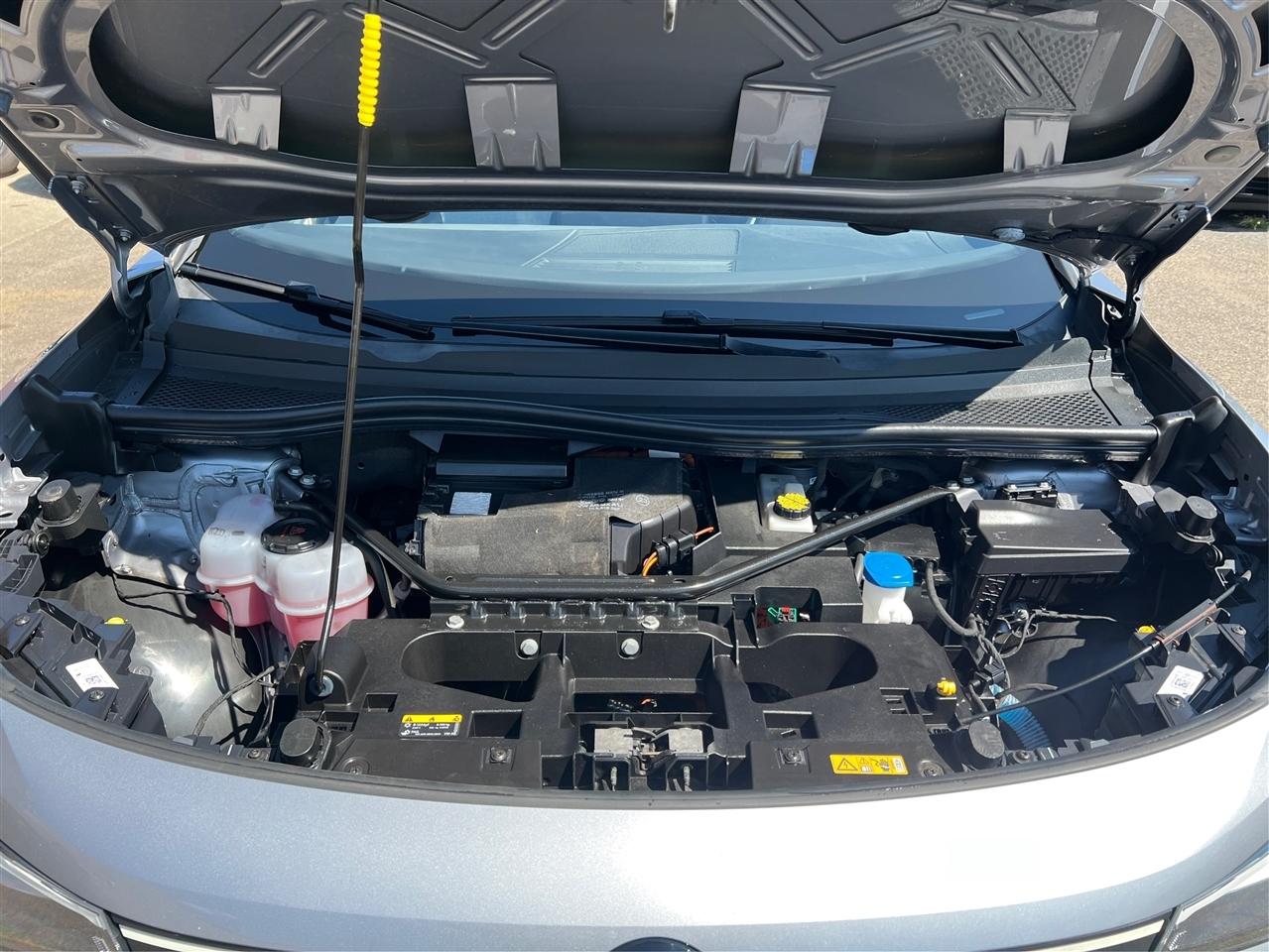 Volkswagen ID.4 Pro AWD w/SK On Battery 2023