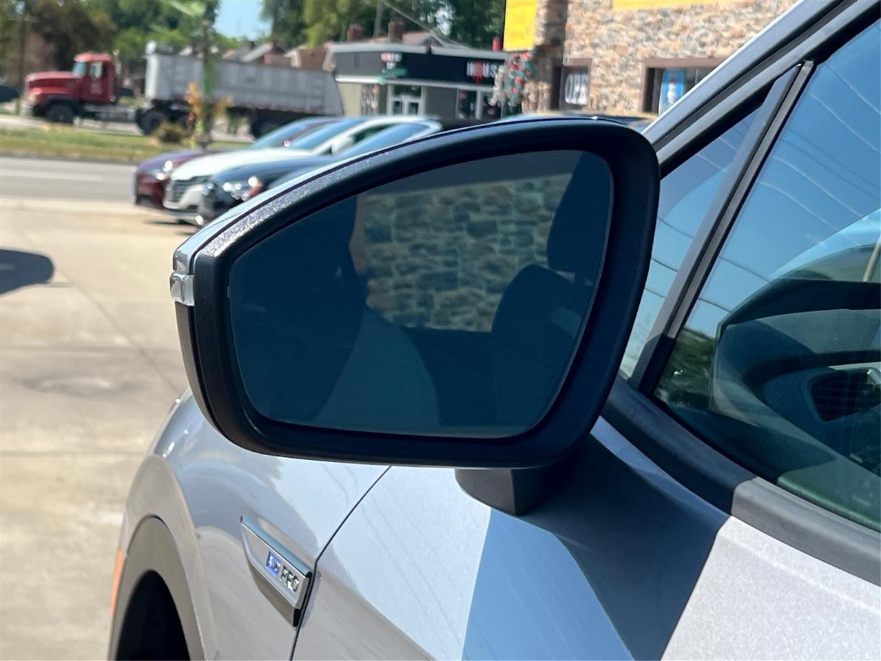 Volkswagen ID.4 Pro AWD w/SK On Battery 2023