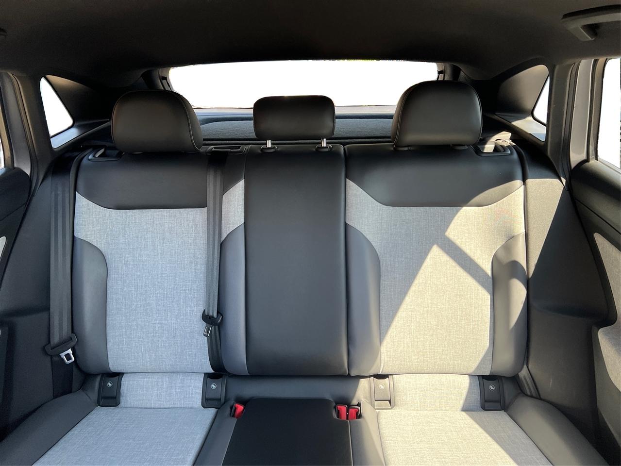 Volkswagen ID.4 Pro AWD w/SK On Battery 2023