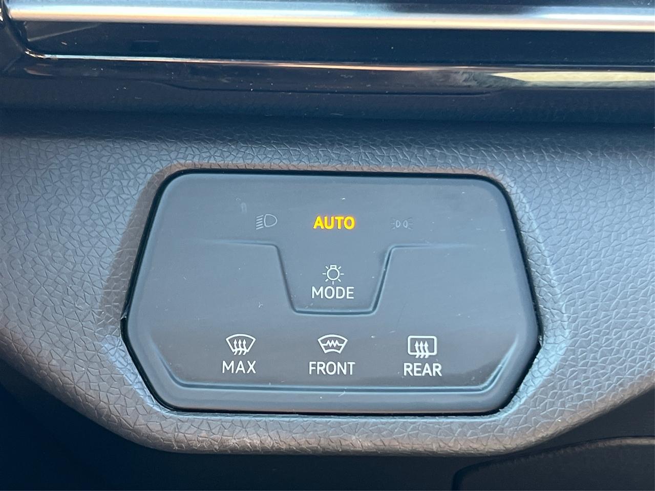 Volkswagen ID.4 Pro AWD w/SK On Battery 2023