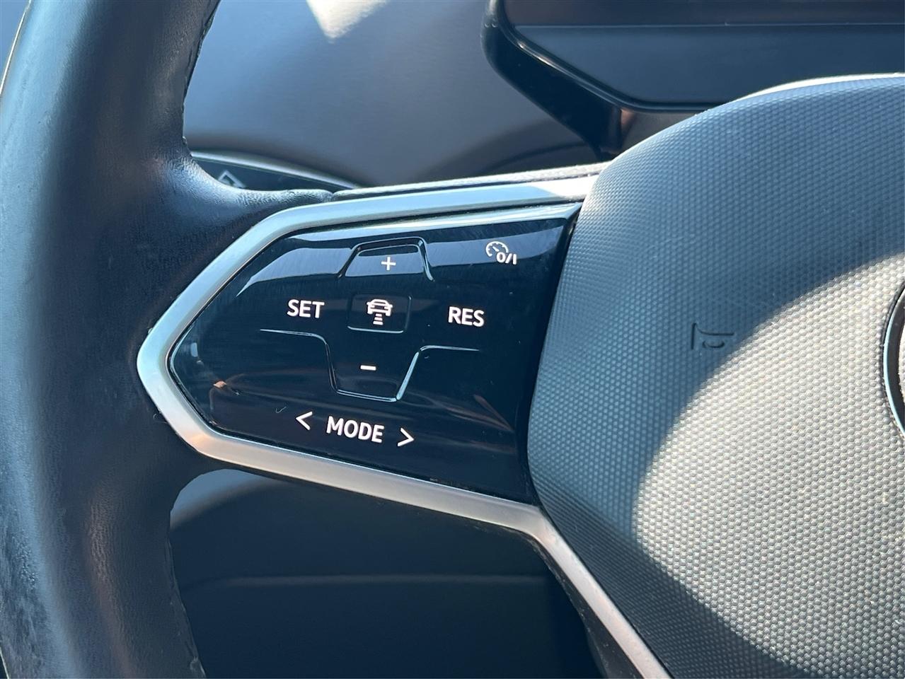 Volkswagen ID.4 Pro AWD w/SK On Battery 2023