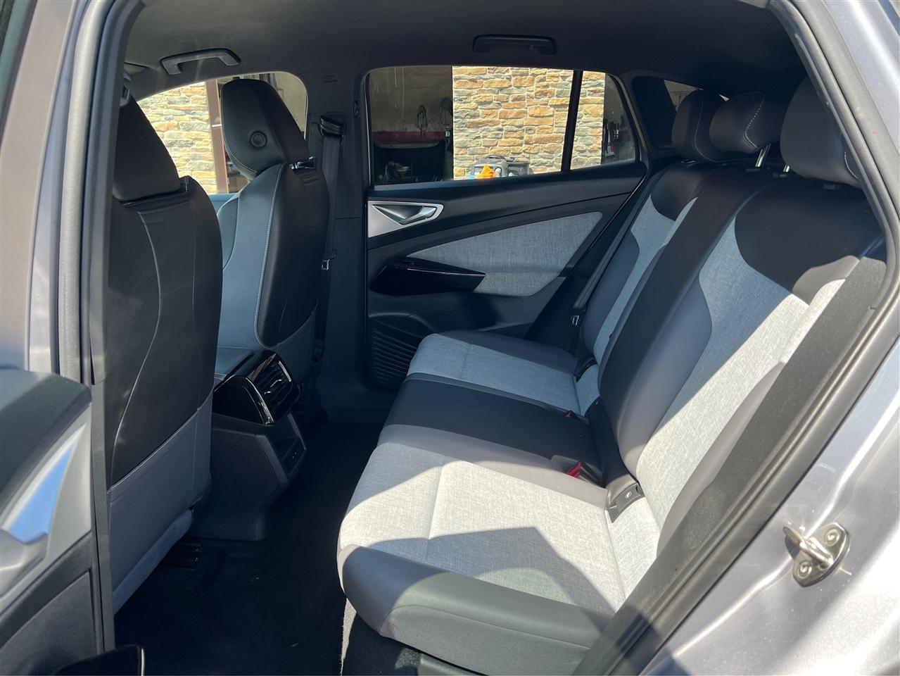 Volkswagen ID.4 Pro AWD w/SK On Battery 2023