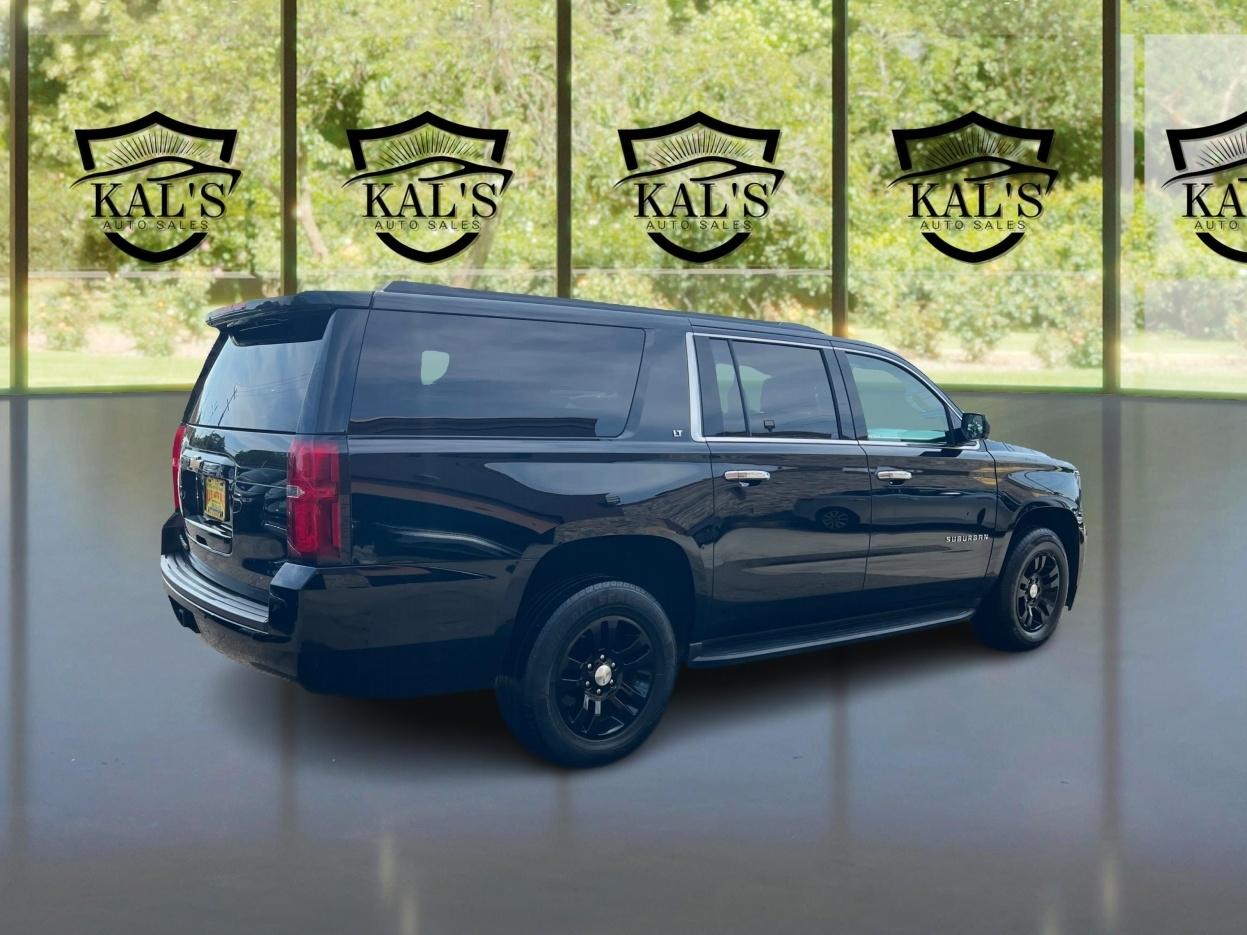 Chevrolet Suburban 4WD 4dr 1500 LT 2018