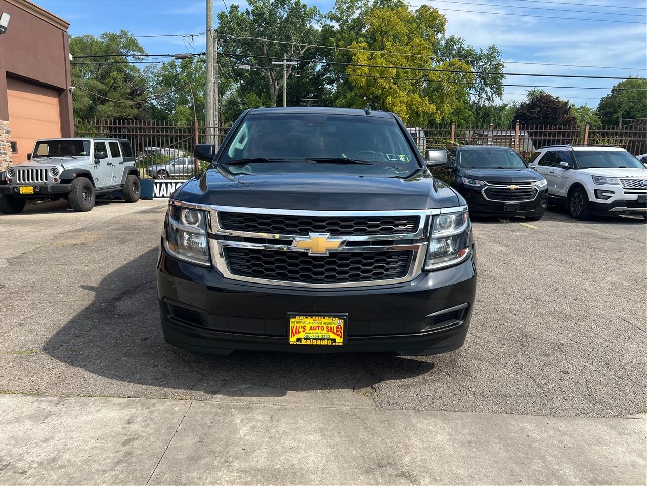 Chevrolet Suburban 4WD 4dr 1500 LT 2018