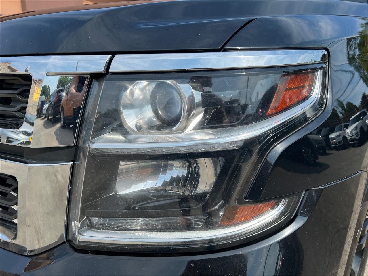 Chevrolet Suburban 4WD 4dr 1500 LT 2018