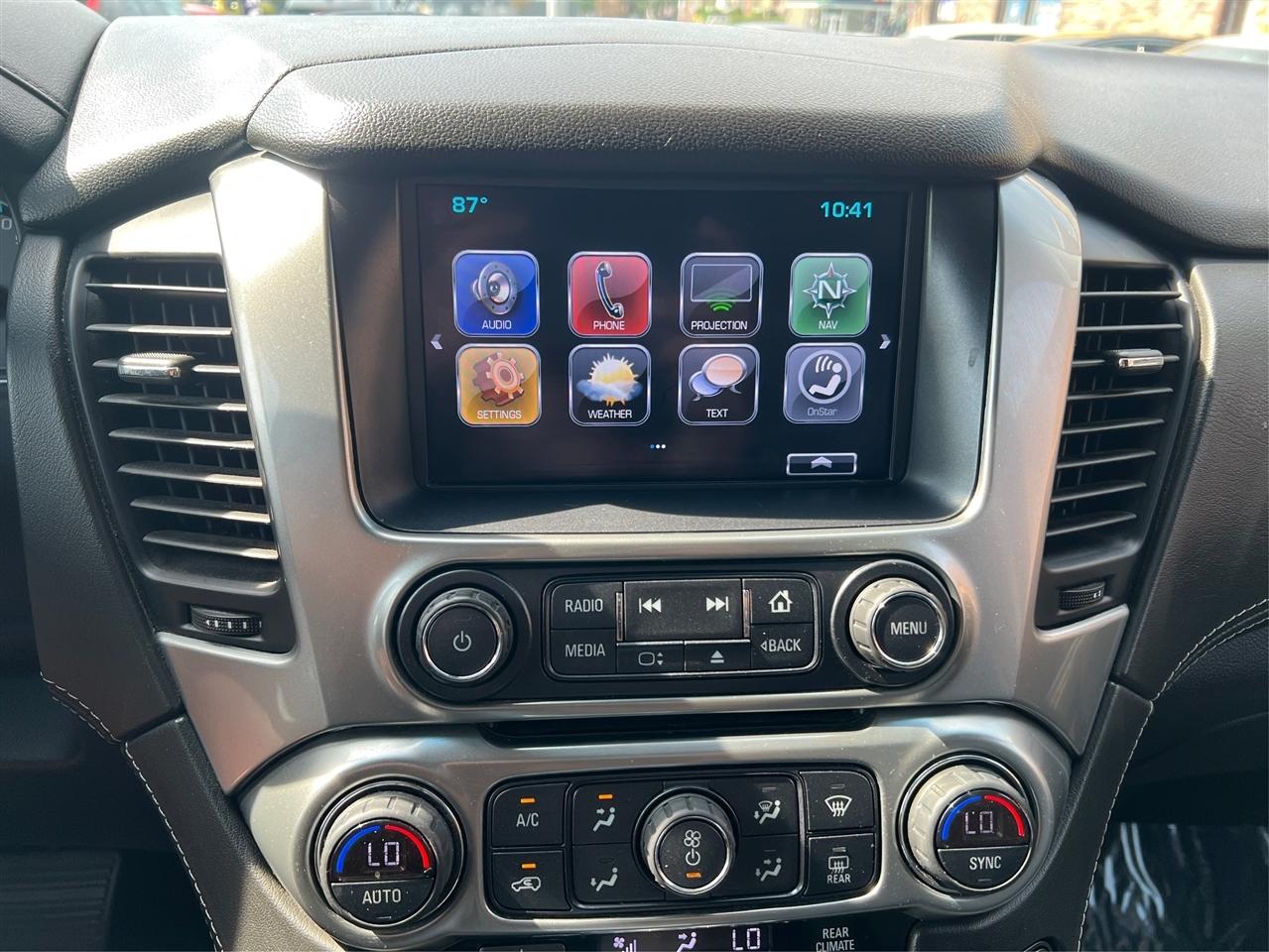 Chevrolet Suburban 4WD 4dr 1500 LT 2018