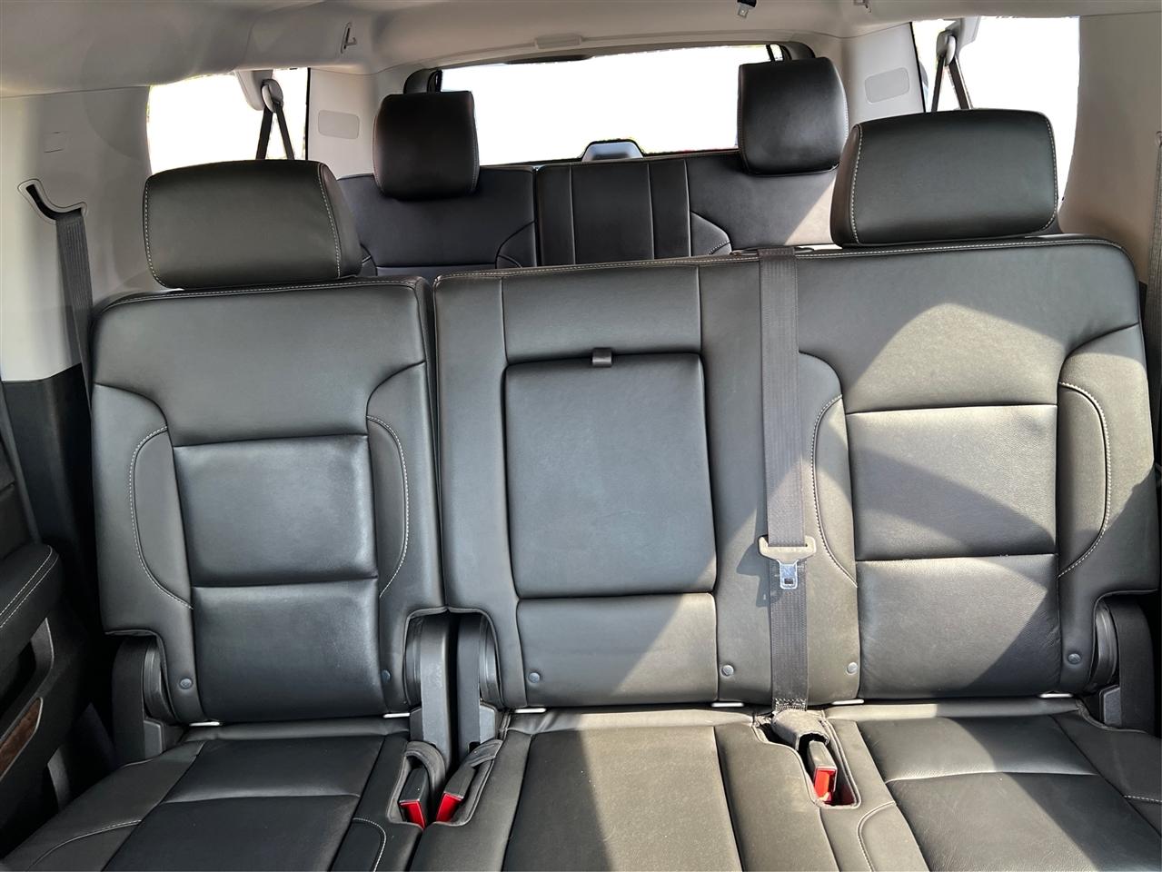Chevrolet Suburban 4WD 4dr 1500 LT 2018