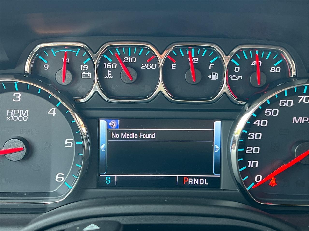 Chevrolet Suburban 4WD 4dr 1500 LT 2018