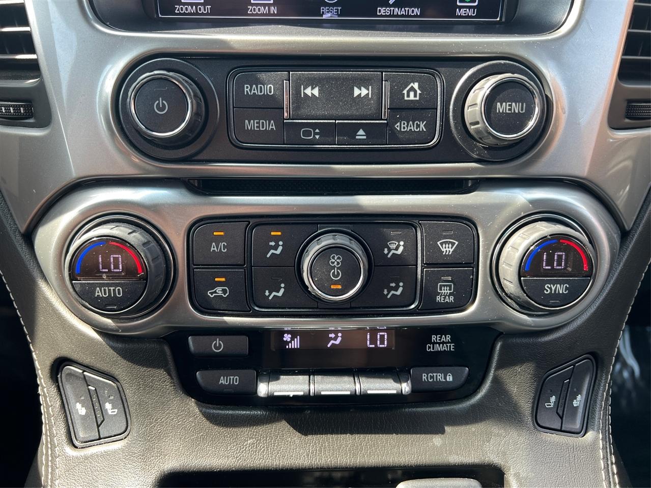 Chevrolet Suburban 4WD 4dr 1500 LT 2018