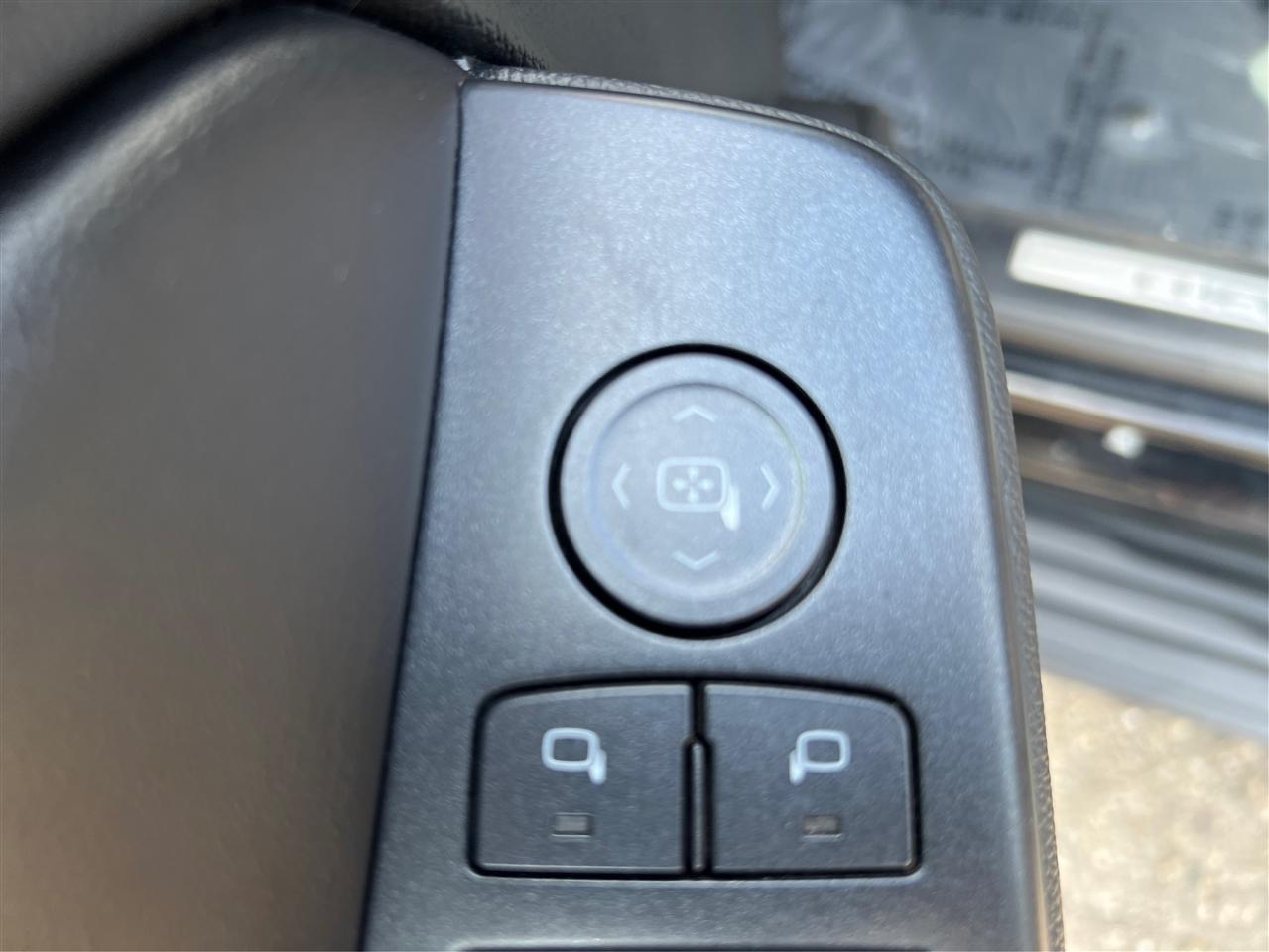 Chevrolet Suburban 4WD 4dr 1500 LT 2018